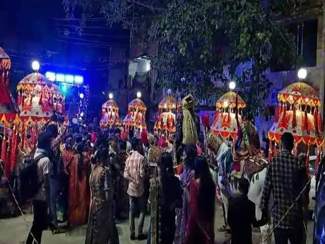 बारात chaturnarad